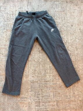 Nike Women’s Gray Fleece Joggers with White Logo
